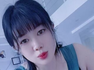 cam girl masturbating with dildo YueXiaoyue
