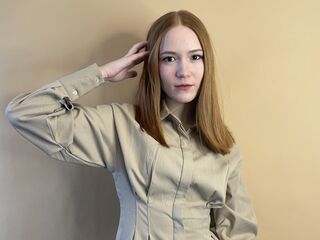 camgirl masturbating with sextoy ZeldaCrofoot