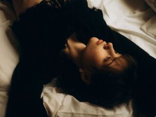 naked webcam girl photo ZulaMabin